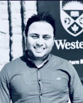 Portrait of Issam Mohamed