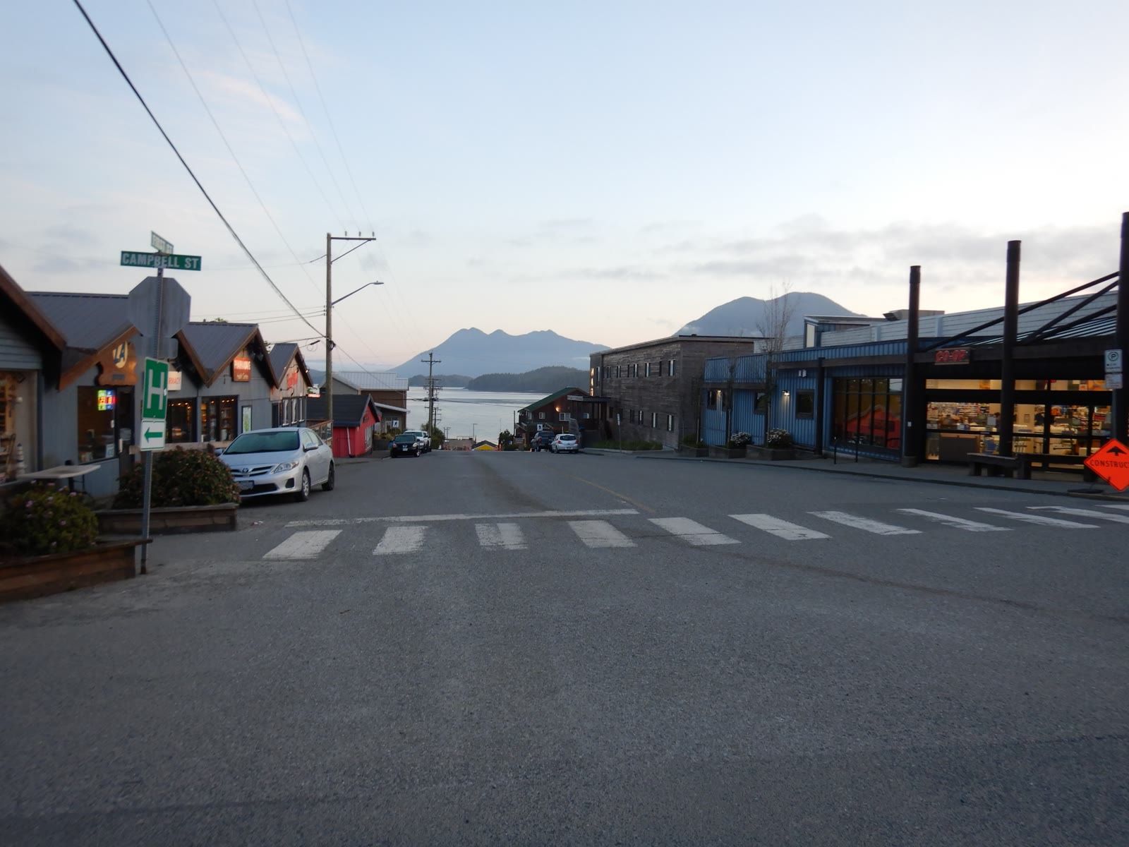 Tofino main street near the harbour